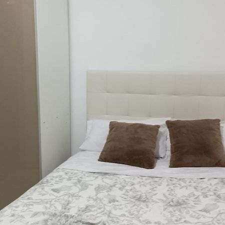Habitacion Cerca Centro De マドリード エクステリア 写真