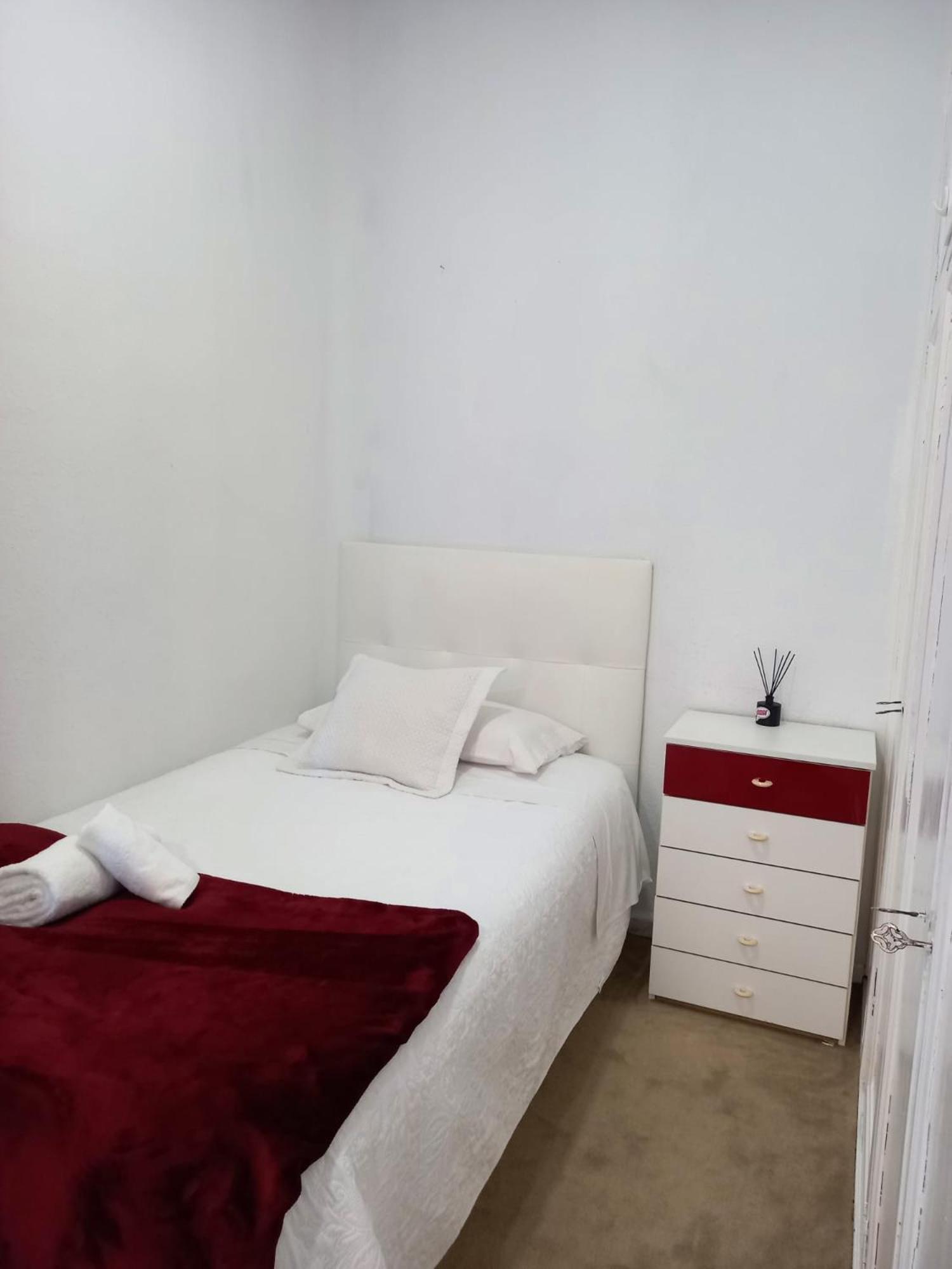Habitacion Cerca Centro De マドリード エクステリア 写真